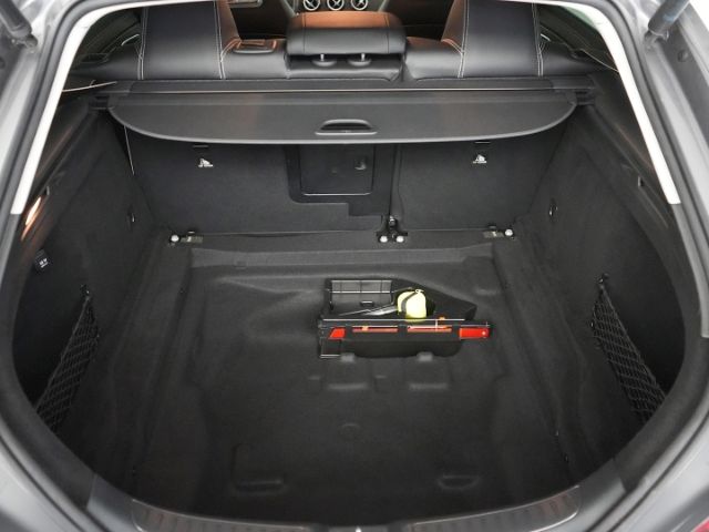 CLA 200 Shooting Brake URBAN STYLE EDITION DCT+N