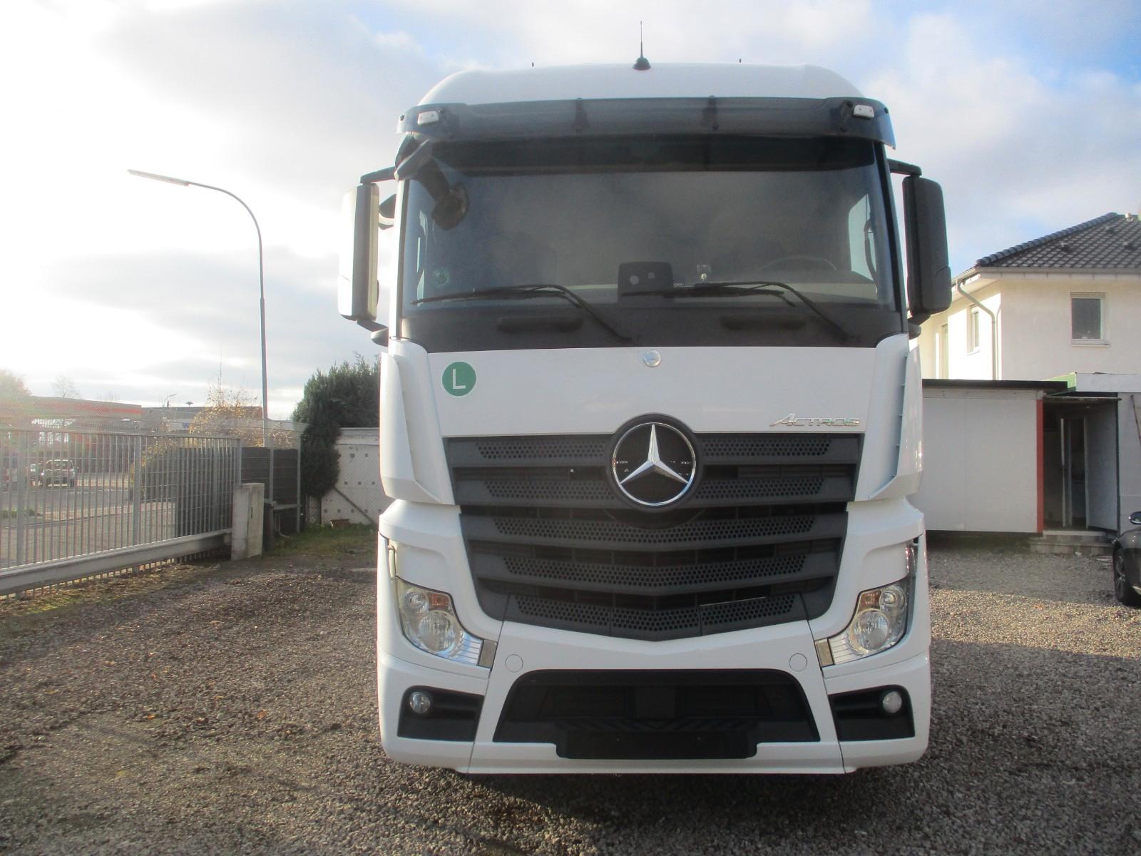 Mercedes-Benz Actros  1845