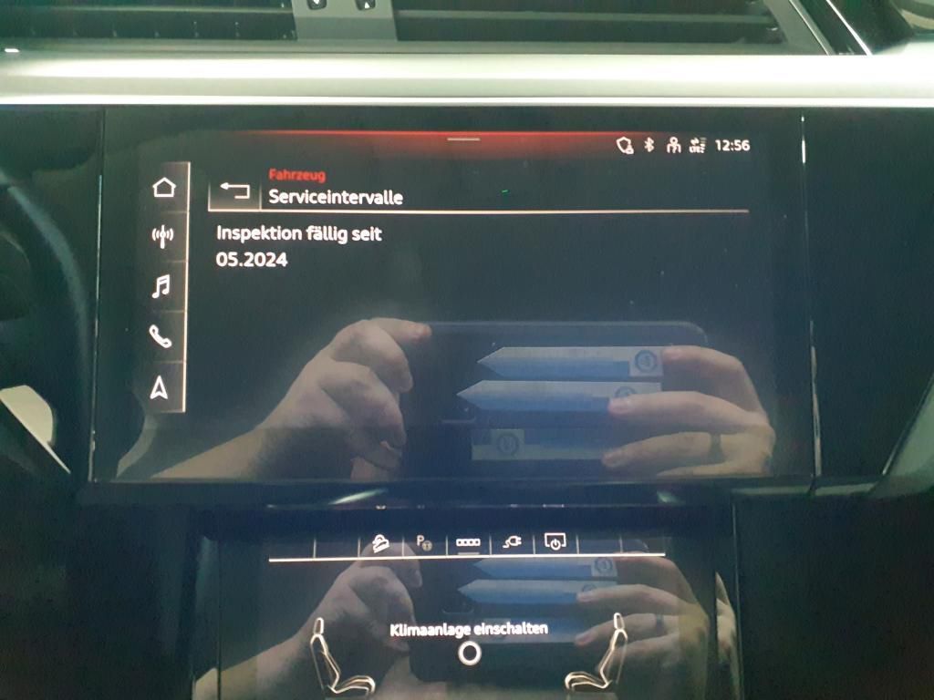 Audi e-tron Basis quattro 50 230kW AHK*RFK*PDC*Tempo