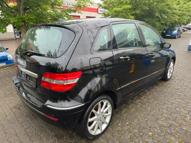 Fahrzeugabbildung Mercedes-Benz B 200 Panorama Leder Klima Alu