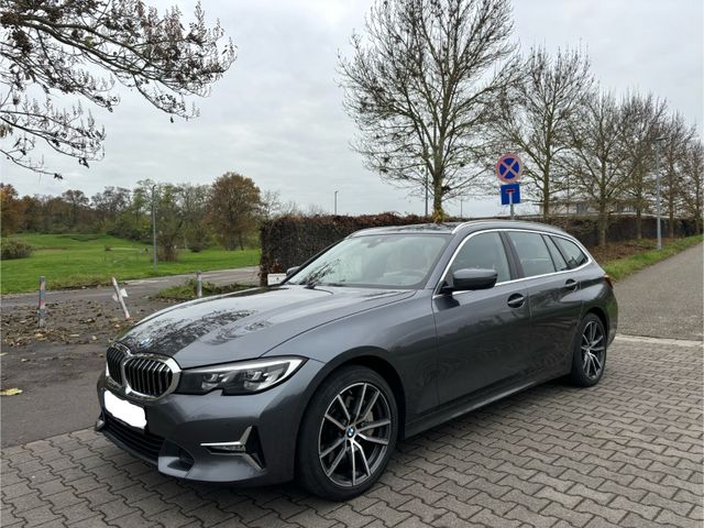 BMW 330 d xDrive  Line Navi Leder Harmon Kardon