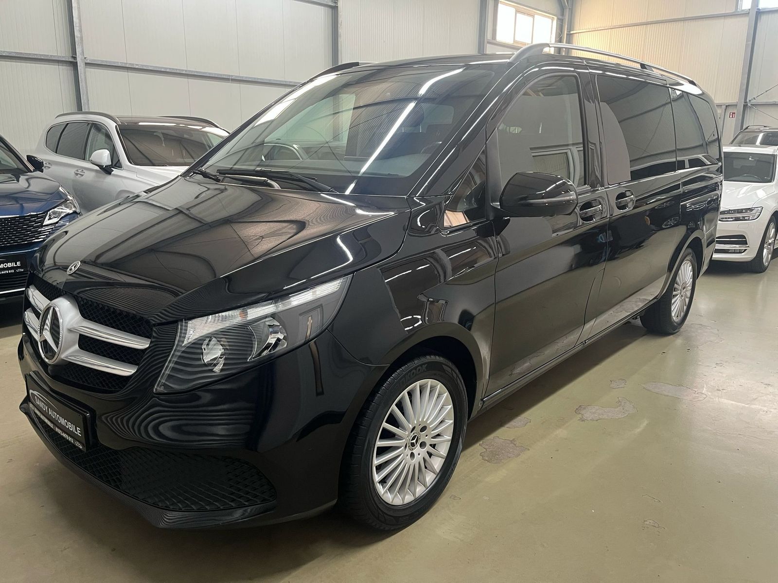 MERCEDES-BENZ V 220  d LANG 7.Sitzer/AHK/360°Kamera/ PANO/STHZ