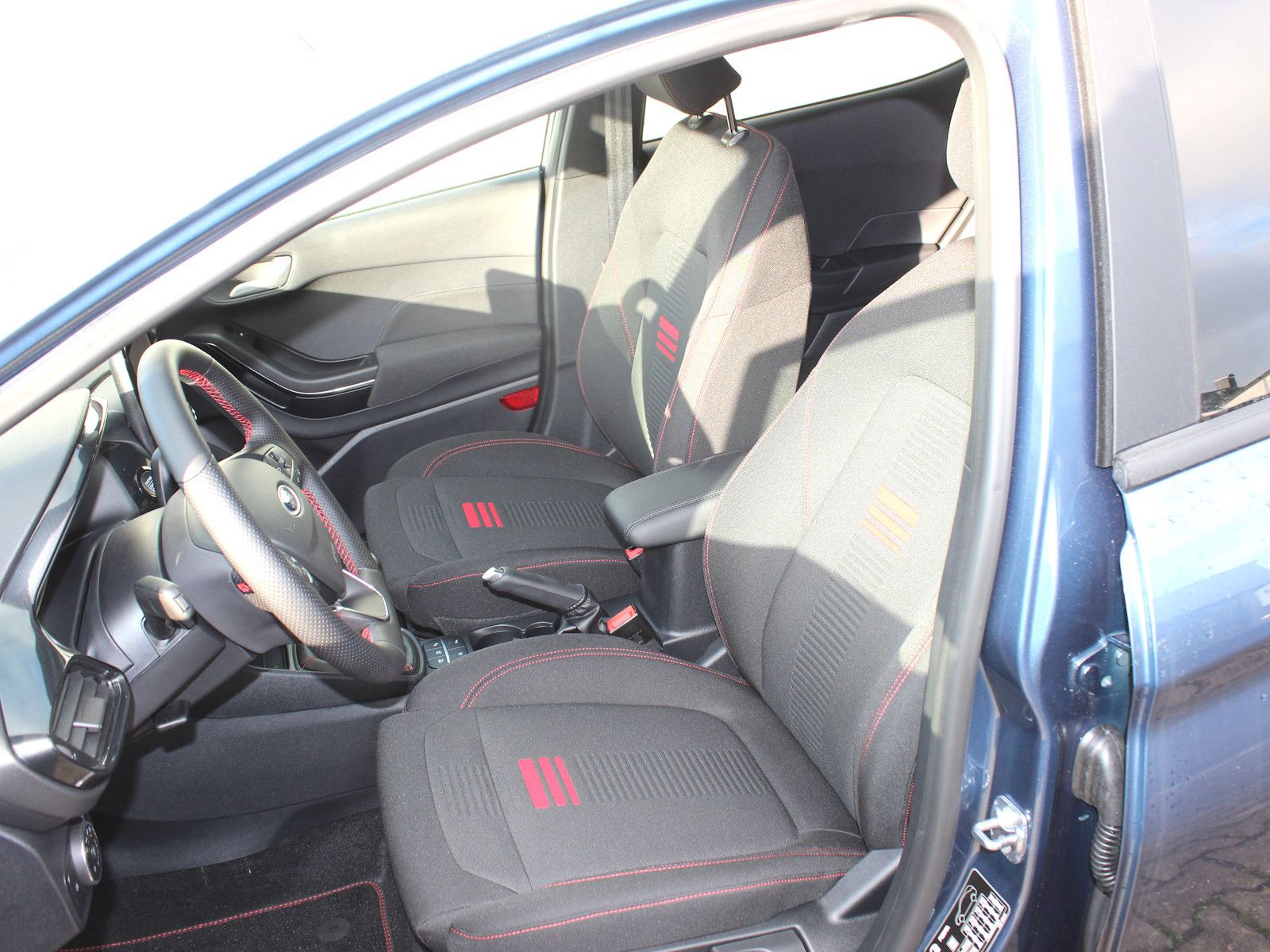 Fahrzeugabbildung Ford Fiesta ST-Line 1,0 EcoBoost Hybrid