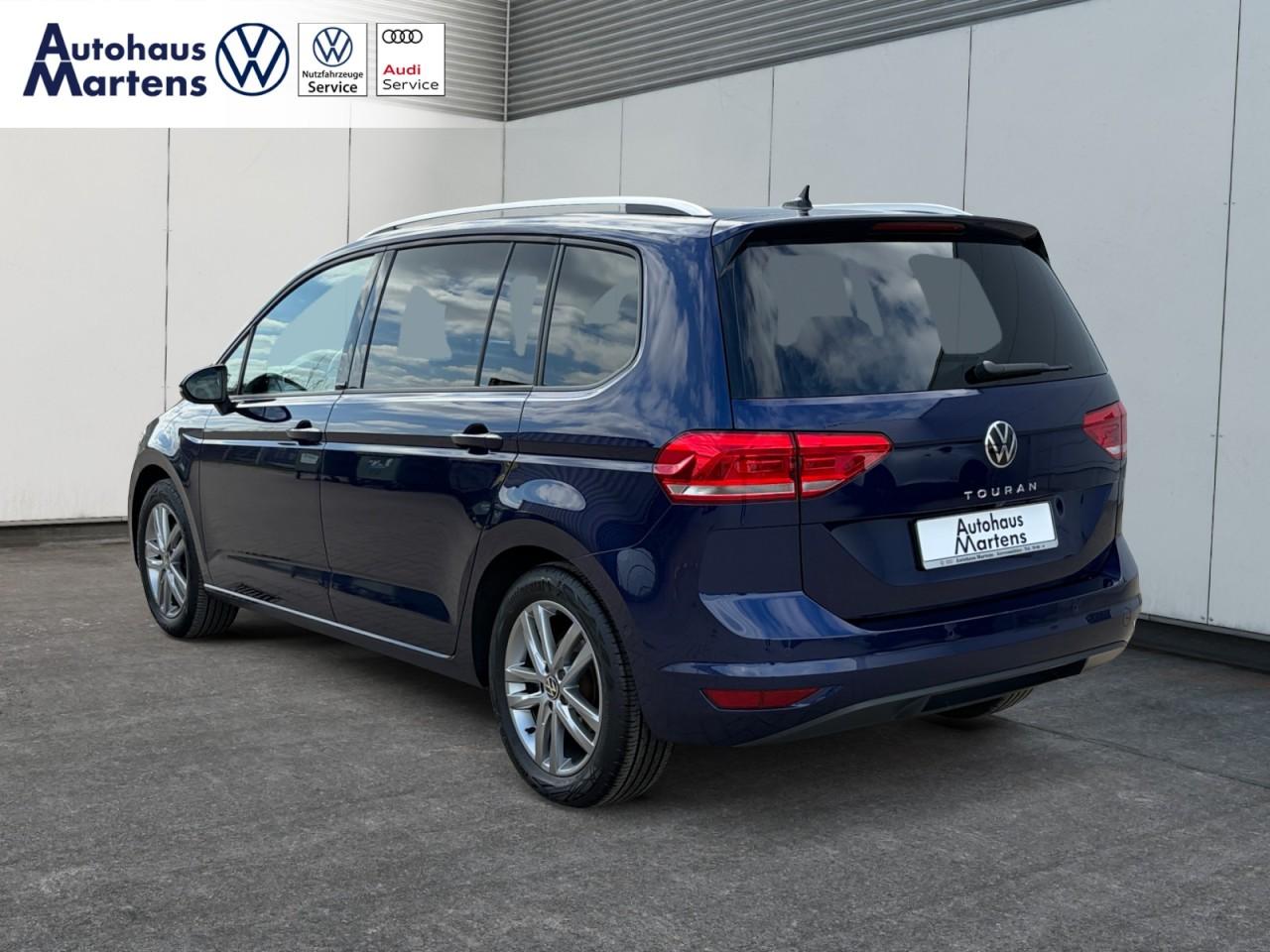 Volkswagen Touran 1.5 TSI Comfortline 7-Sitze ACC Kamera