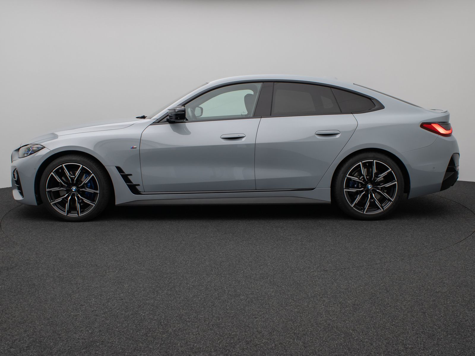 Fahrzeugabbildung BMW M440i xD Gran Coupé 360°Laser HUD DAB H/K 19Zoll