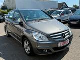 Mercedes-Benz B -Klasse 170 NGT TEILLEDER/KLIMA/NAVI/AHK/PDC - Mercedes-Benz B 170 in Köln