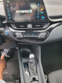 Toyota C-HR - 8