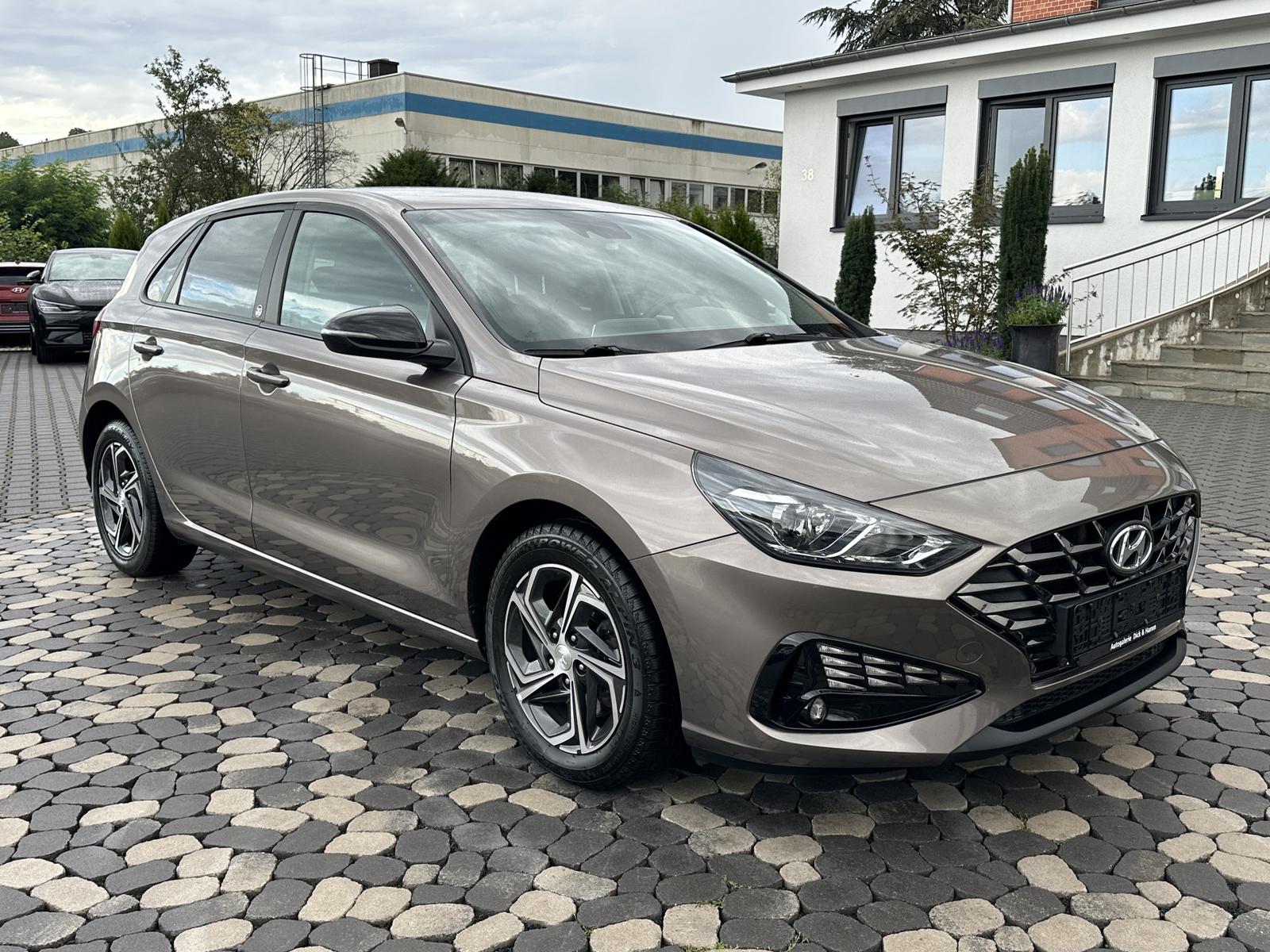 Hyundai i30 Edition 30 SHZ LHZ TEMPO SMART-LINK CAM AHK 