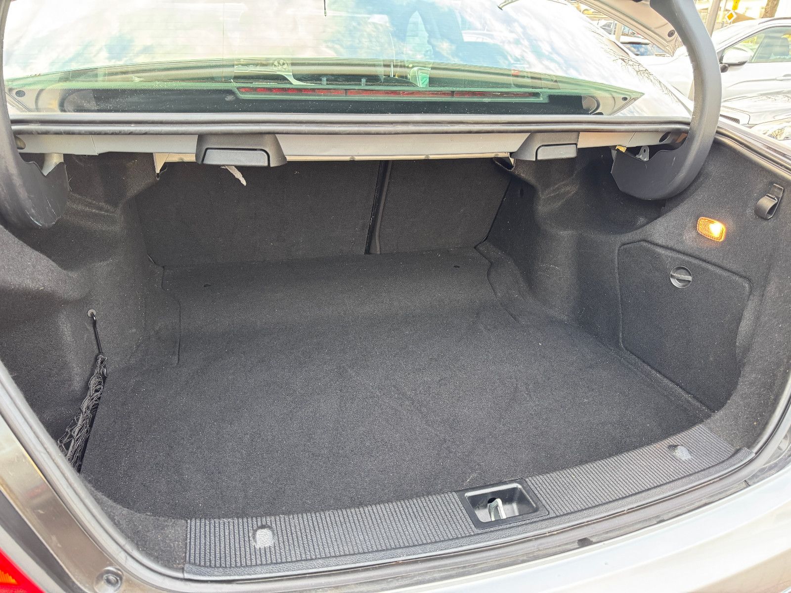 Fahrzeugabbildung Mercedes-Benz C 200 BE 7GT ELEGANCE NAVI ILS AHK SPORT 18 ALU