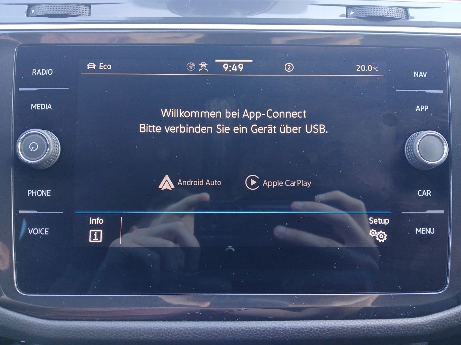 Fahrzeugabbildung Volkswagen Tiguan Allspace TSI R-Line DSG 4M Matrix Navi AI