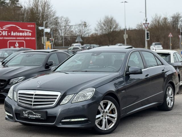 Mercedes-Benz E 300 CDI E -Klasse Lim./Navi/Schiebedach/Xenon