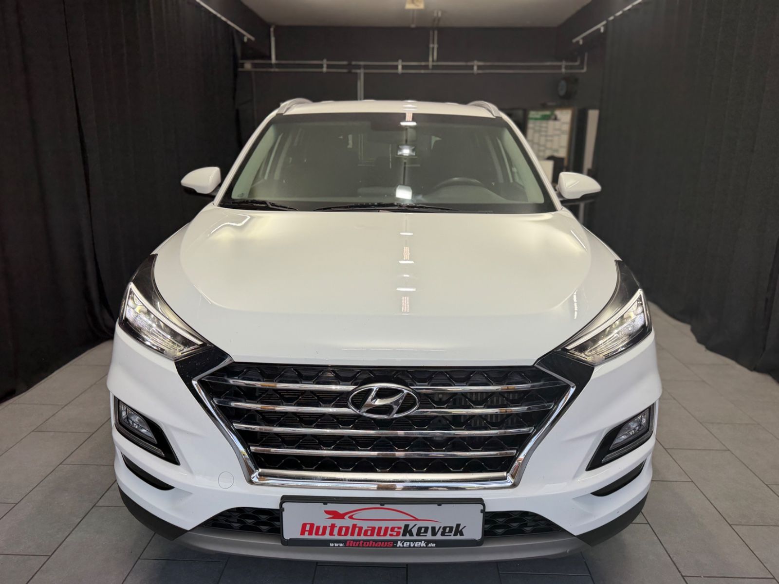 Fahrzeugabbildung Hyundai Tucson Trend 4WD |AUTOMATIK|RF-KAMERA|NAVI