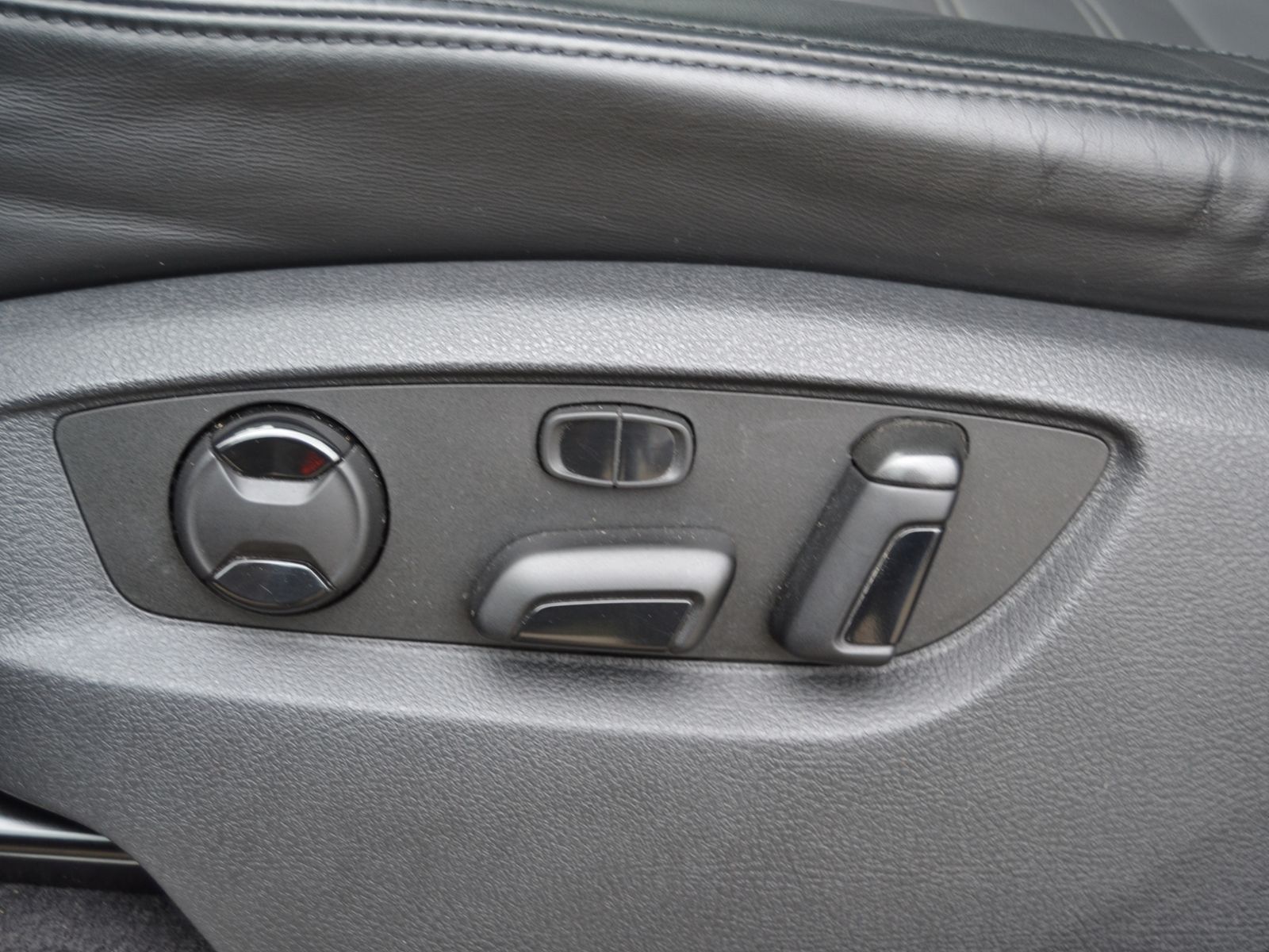 Touareg V8 4.2 TDI 340 PS R-Line Plus MEGA-VOLL/