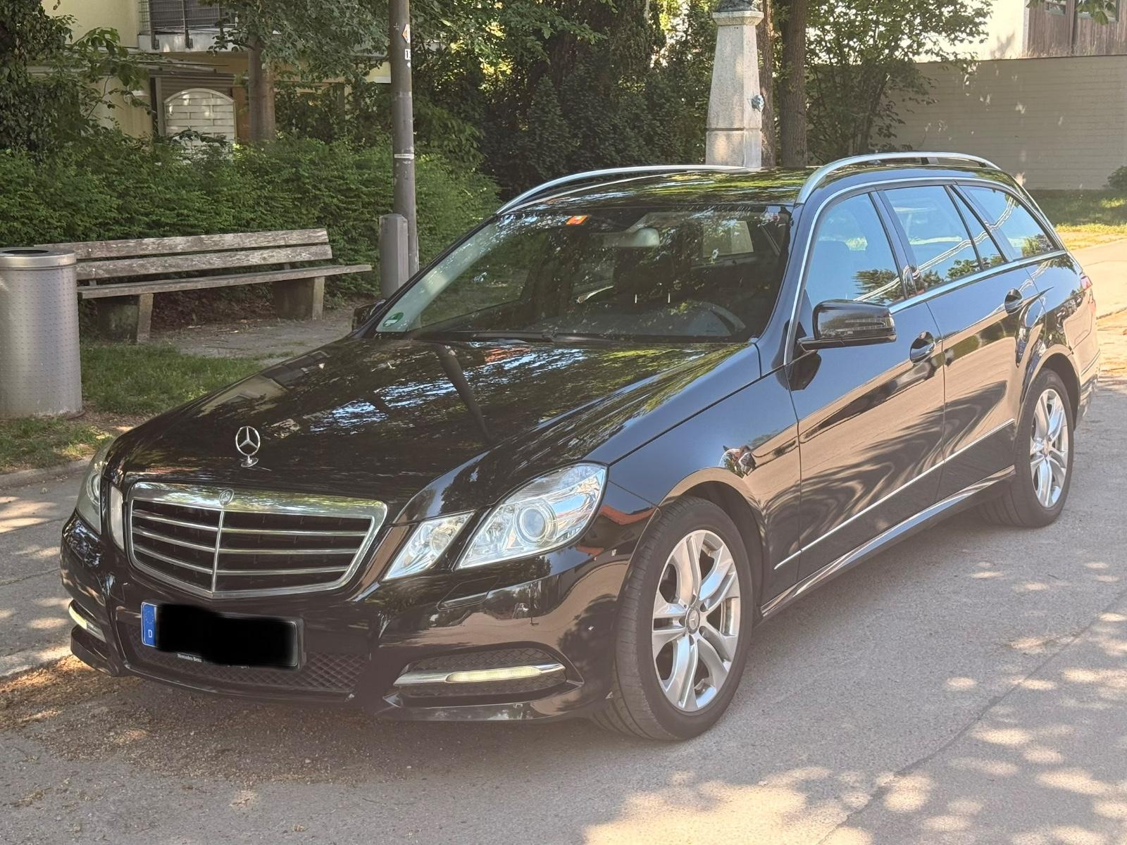 Mercedes-Benz E 300 BlueTEC HYBRID T AVANTGARDE MB/Sevice Full
