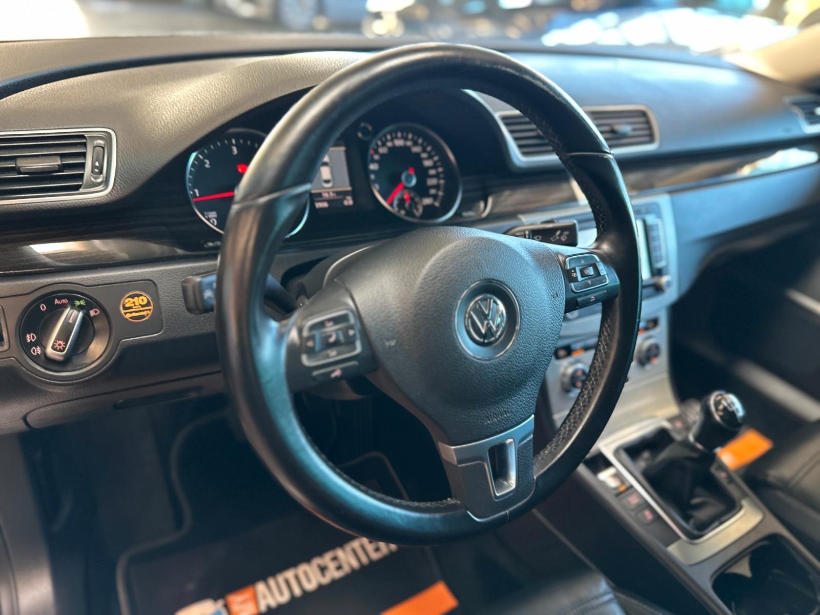 VOLKSWAGEN CC 2.0 TDI 177ch BVM Toit ouvrant pano Sièges chauffants et ventilés cuir - 2EME MAIN