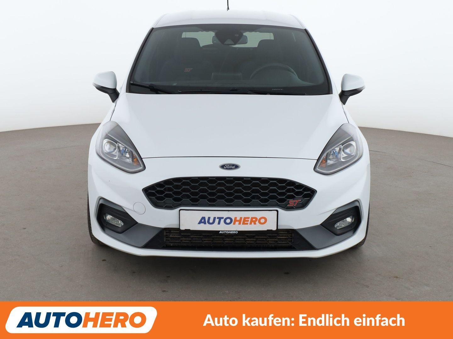 Ford Fiesta 1.5 EcoBoost ST*TEMPO*PDC*SHZ*