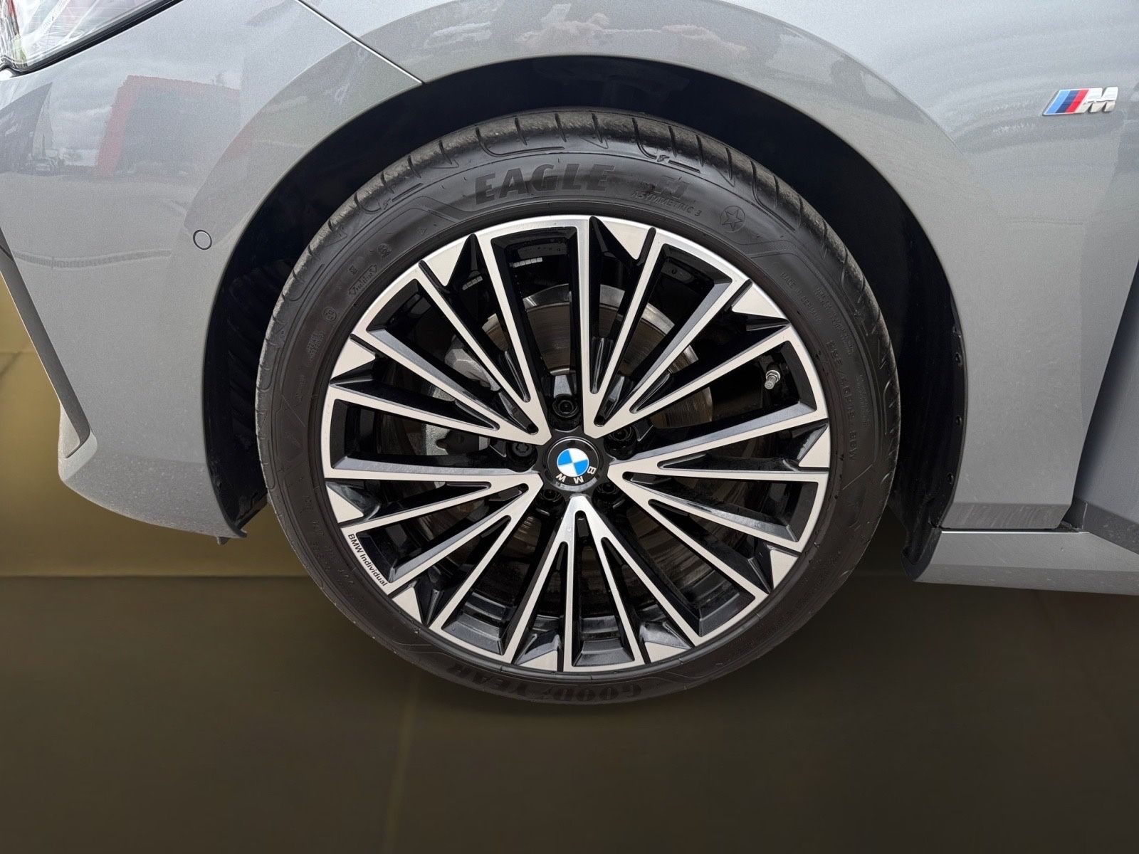 Fahrzeugabbildung BMW 2 Active Tourer 220 i M Sport