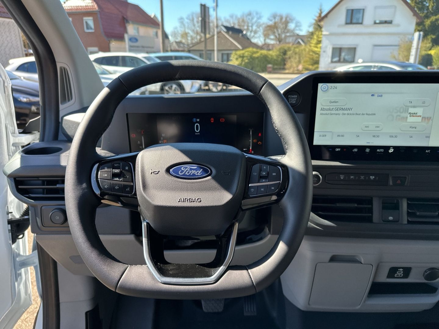 Fahrzeugabbildung Ford Transit Custom 9-Sitzer 320 L2 2.0 EcoBlue EU6e