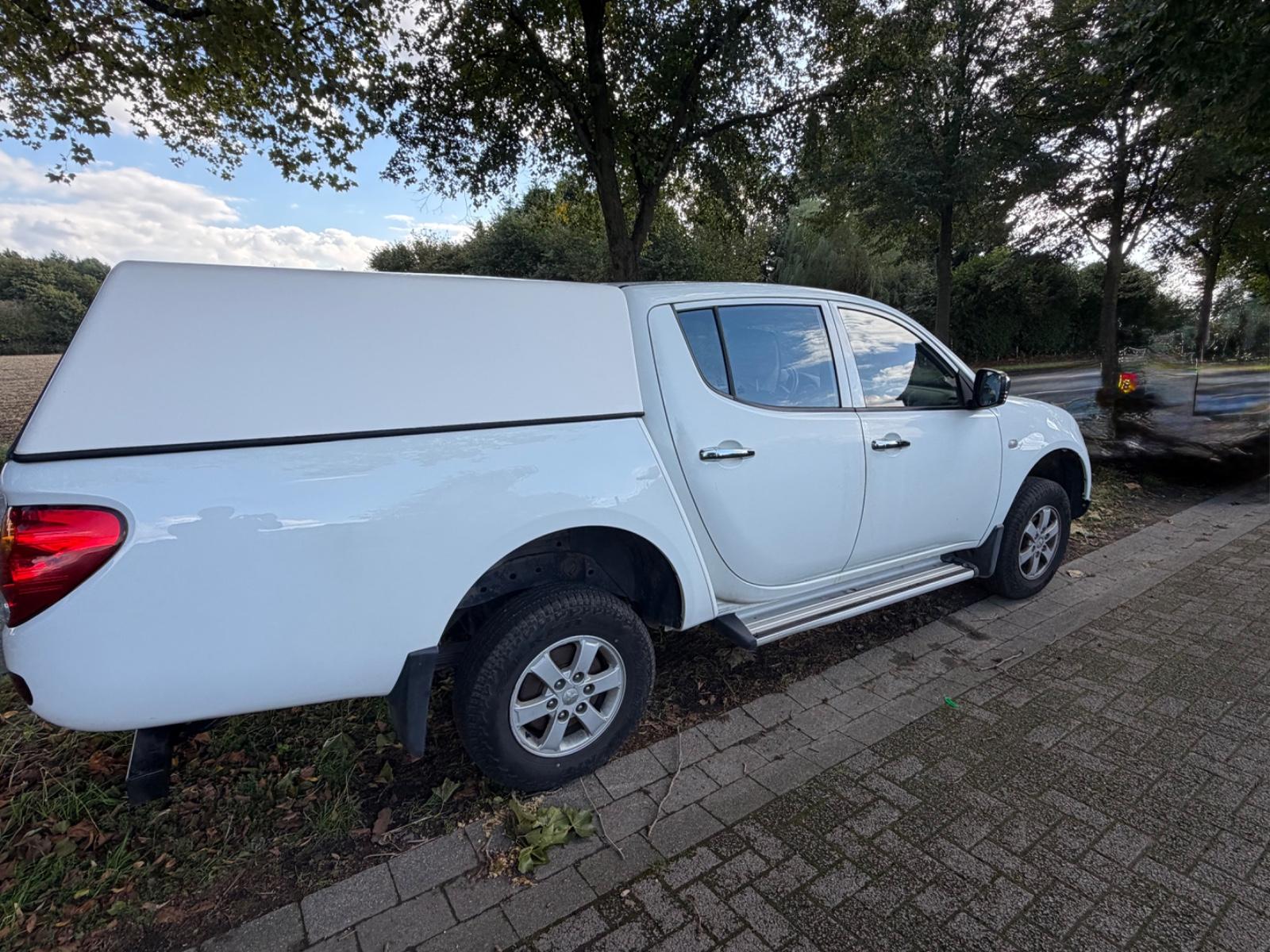 Mitsubishi L200(2012) - Top Zustand, Hardtop, AHK kein Rost