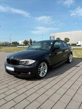BMW 1er BMW 123d e82  Facelift 2  Individual ... - BMW mit Diesel-Antrieb: Coupe, Sitzheizung, 1.8