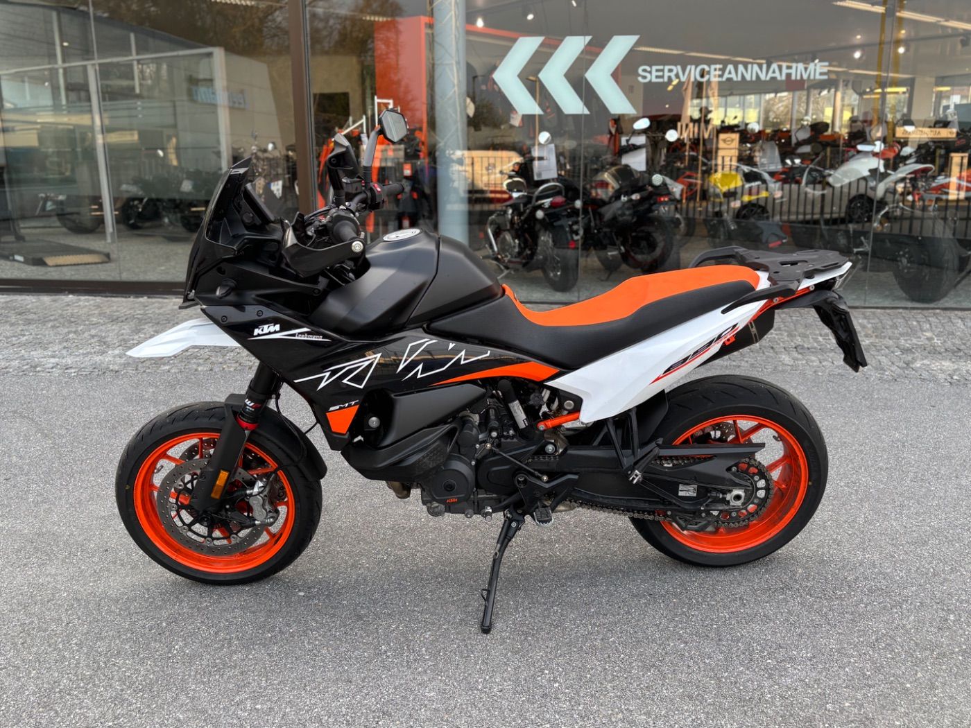 Fahrzeugabbildung KTM 890 SMT Modell 2023