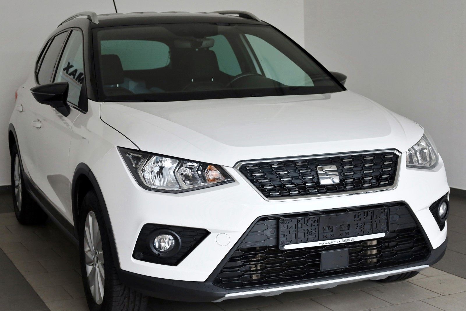 Fahrzeugabbildung SEAT Arona Xcellence Navi,SH,PDC,Kamera,SR+WR