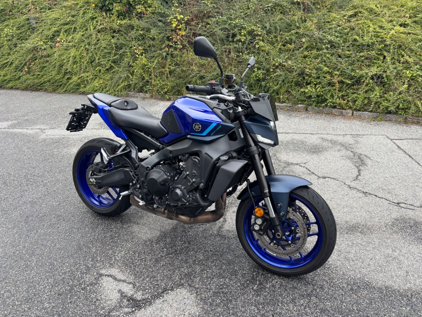 Fahrzeugabbildung Yamaha MT 09 ABS aus erster Hand