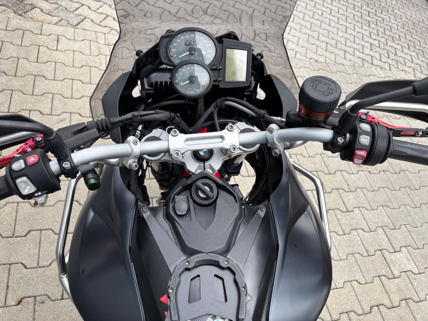 Fahrzeugabbildung BMW F 700 GS Dynamik-Paket LED-Scheinwerfer