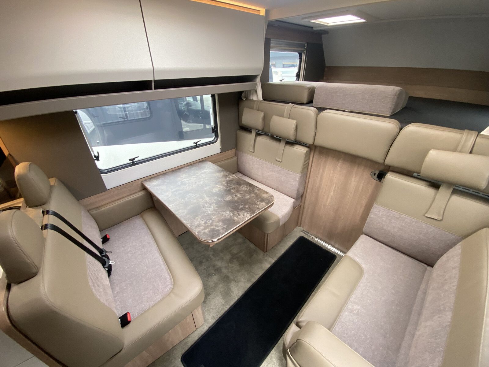 Fahrzeugabbildung Morelo Loft Alkoven 88 L AHK, Gastank, Spülmaschine