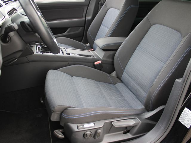 Passat Variant 1,4 GTE Kamera*Navi*Matrix-LED*