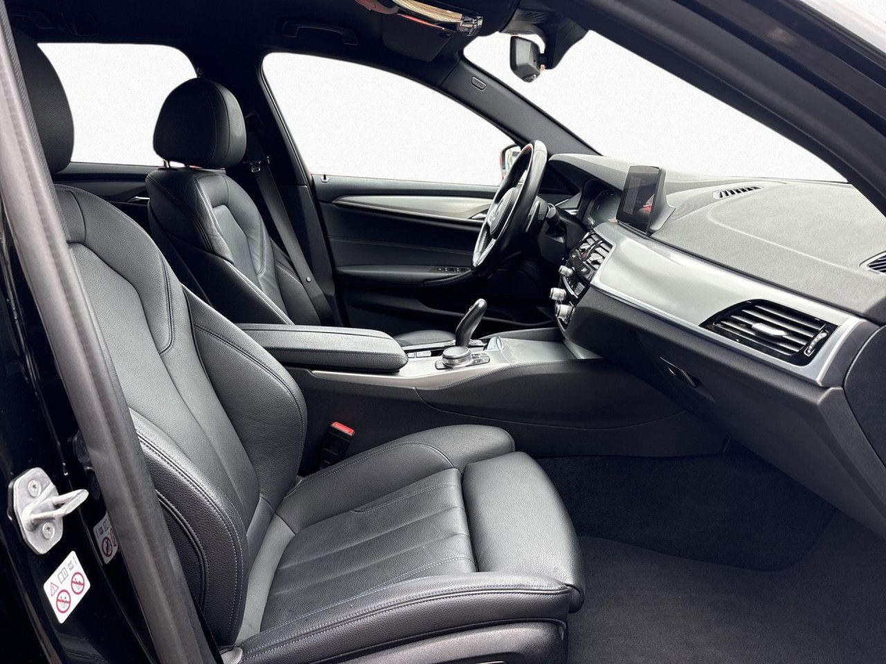 BMW 530dA xDr T M SPORT LivePro,AHK,StHzg,St+Go,Kam