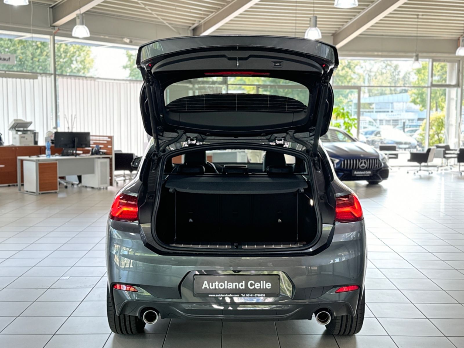 Fahrzeugabbildung BMW X2 sD20i MSport Kamera DAB AHK Alarm HiFi 19Zoll