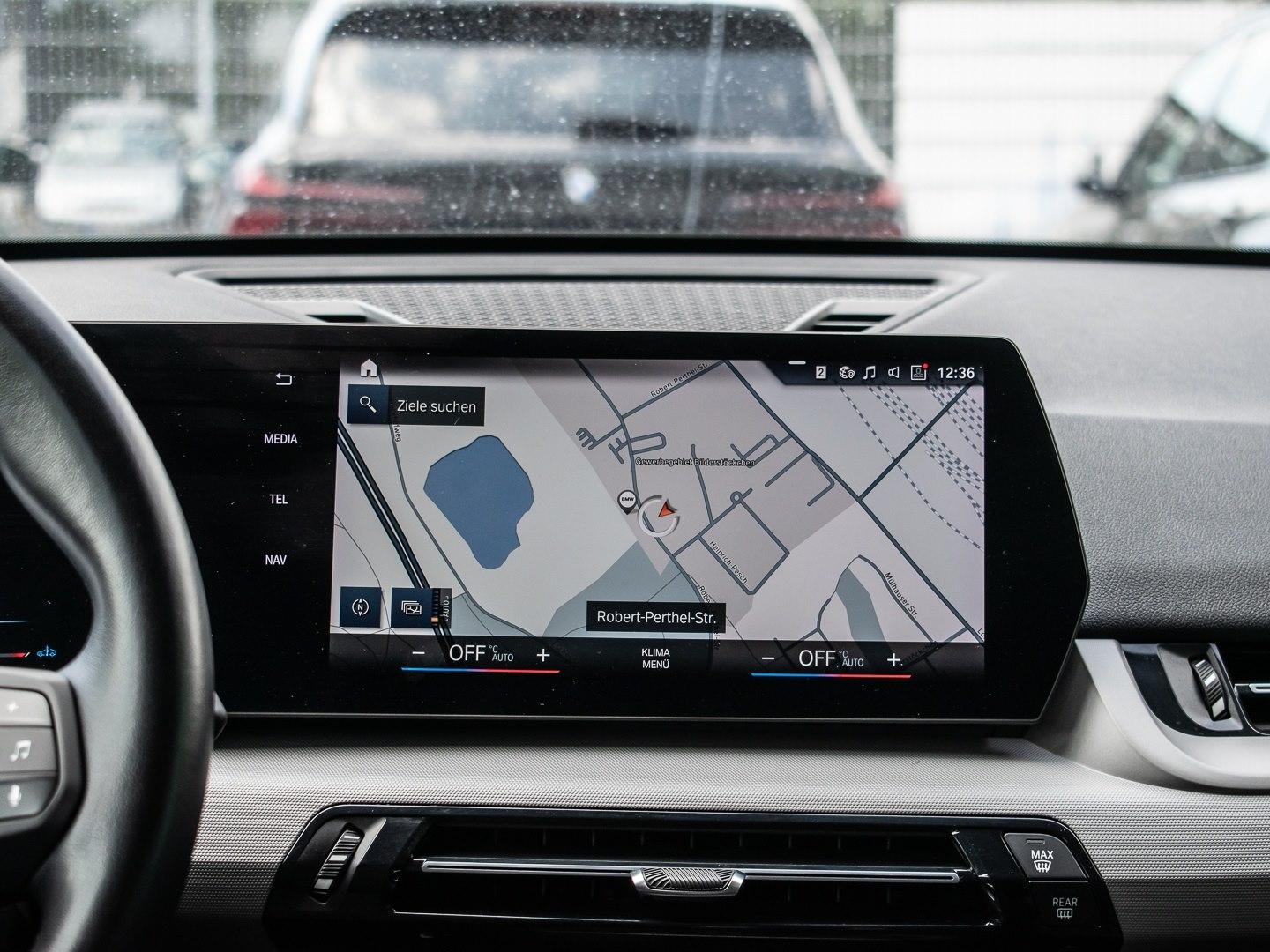BMW X1 sDrive18i RFK NAVI LED PDC V+H SHZ DAB PA, миниатюра 11