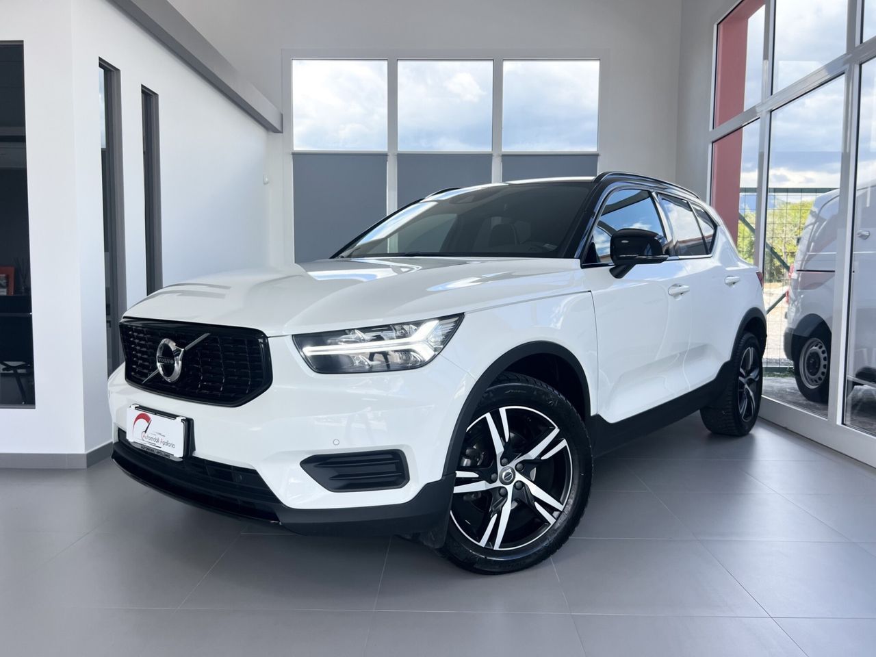 Volvo VOLVO XC 40 D3 AUT. R-DESIGN - 2020