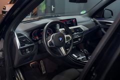 BMW X3 M40i*AHK*HU*PANO*H&K*360*LED BMW X3 M40i*AHK*HU*PANO*H&K*360*LED