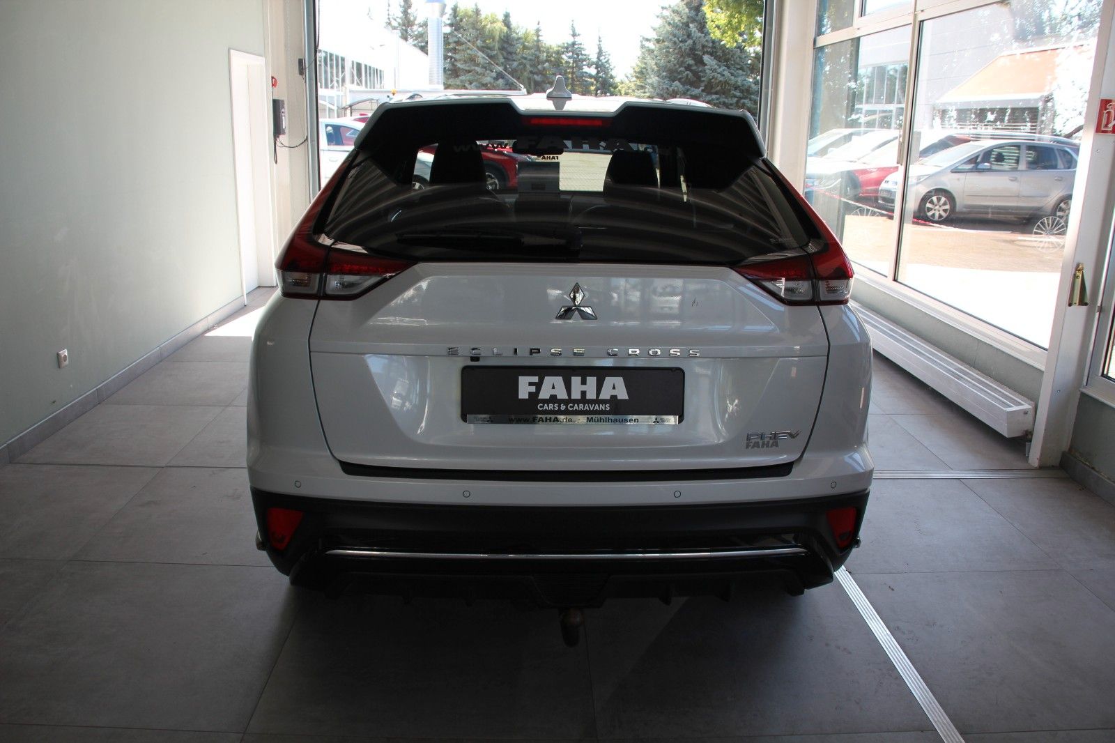 Fahrzeugabbildung Mitsubishi Eclipse Cross Plus Hybrid 4WD
