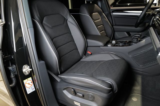 Volkswagen Touareg 3.0 TDI R-Line AHK Allradlenk StdHz Keyl