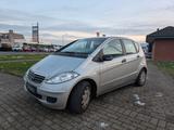 Mercedes-Benz A 150 A -Klasse A 150*KLIMA*AHK*ZV-FUNK !! - Mercedes-Benz A-Class: Silber