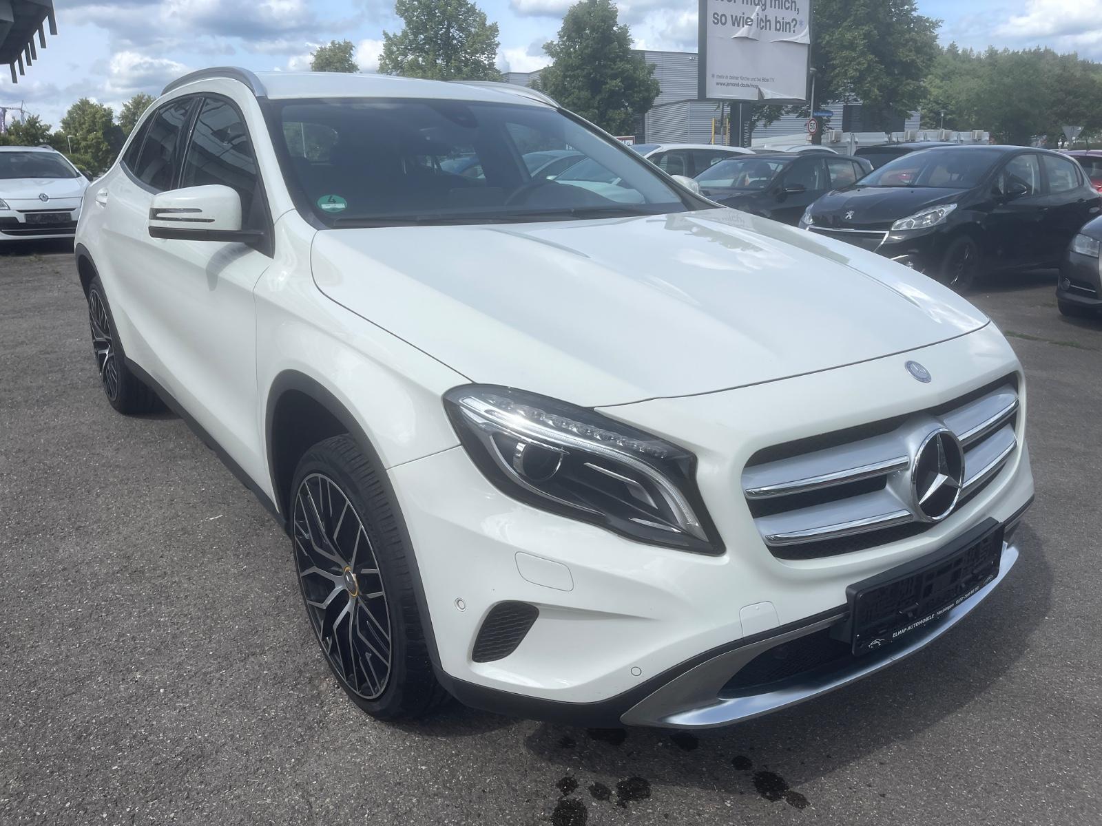 Mercedes-Benz GLA 200*Leder*Navi*Xenon