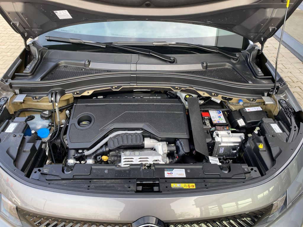 Fahrzeugabbildung Citroën C3 Aircross *Automatik* 145 MAX *Ganzjahresreife