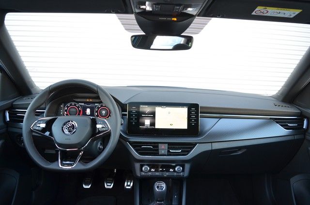 Fahrzeugabbildung SKODA Kamiq TSI Monte Carlo LED AHK Navi AID Pano ACC