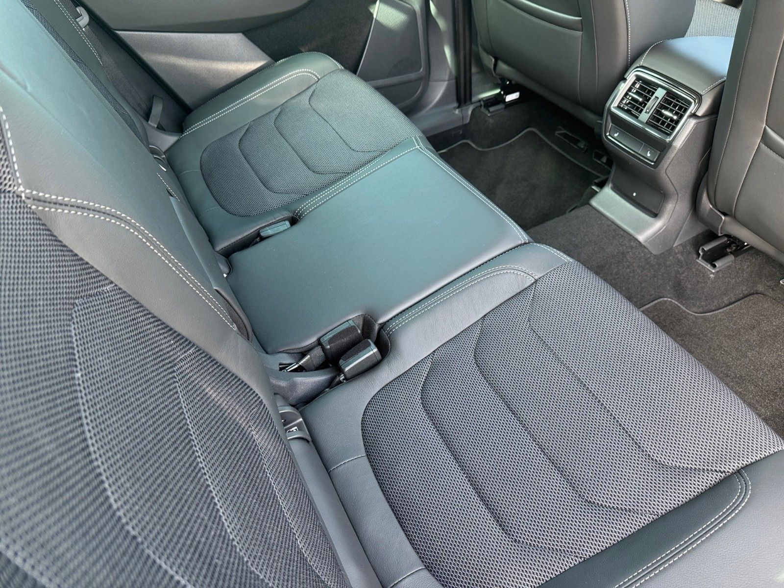 Fahrzeugabbildung SKODA Kodiaq Style 1.5 TSI