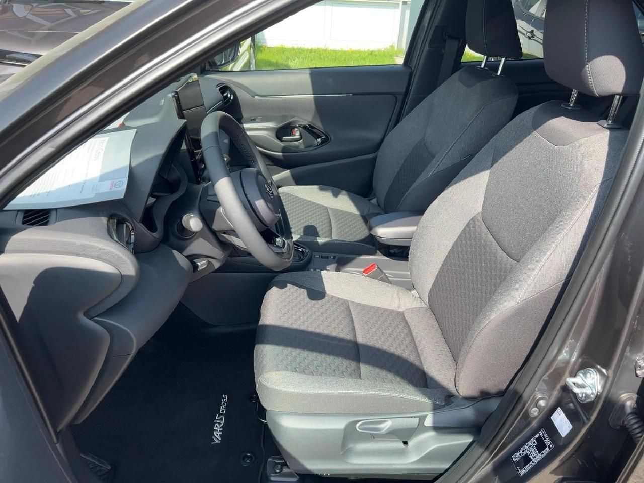 Fahrzeugabbildung Toyota Yaris Cross Hyb. Teamp.+Safety-Pak.+Winter-Pak.