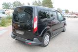 Ford Grand Tourneo Rollstuhlrampe Automatik - Ford Grand Tourneo aus 2015