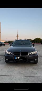 BMW 318i Benziner - BMW 318 in Kiel