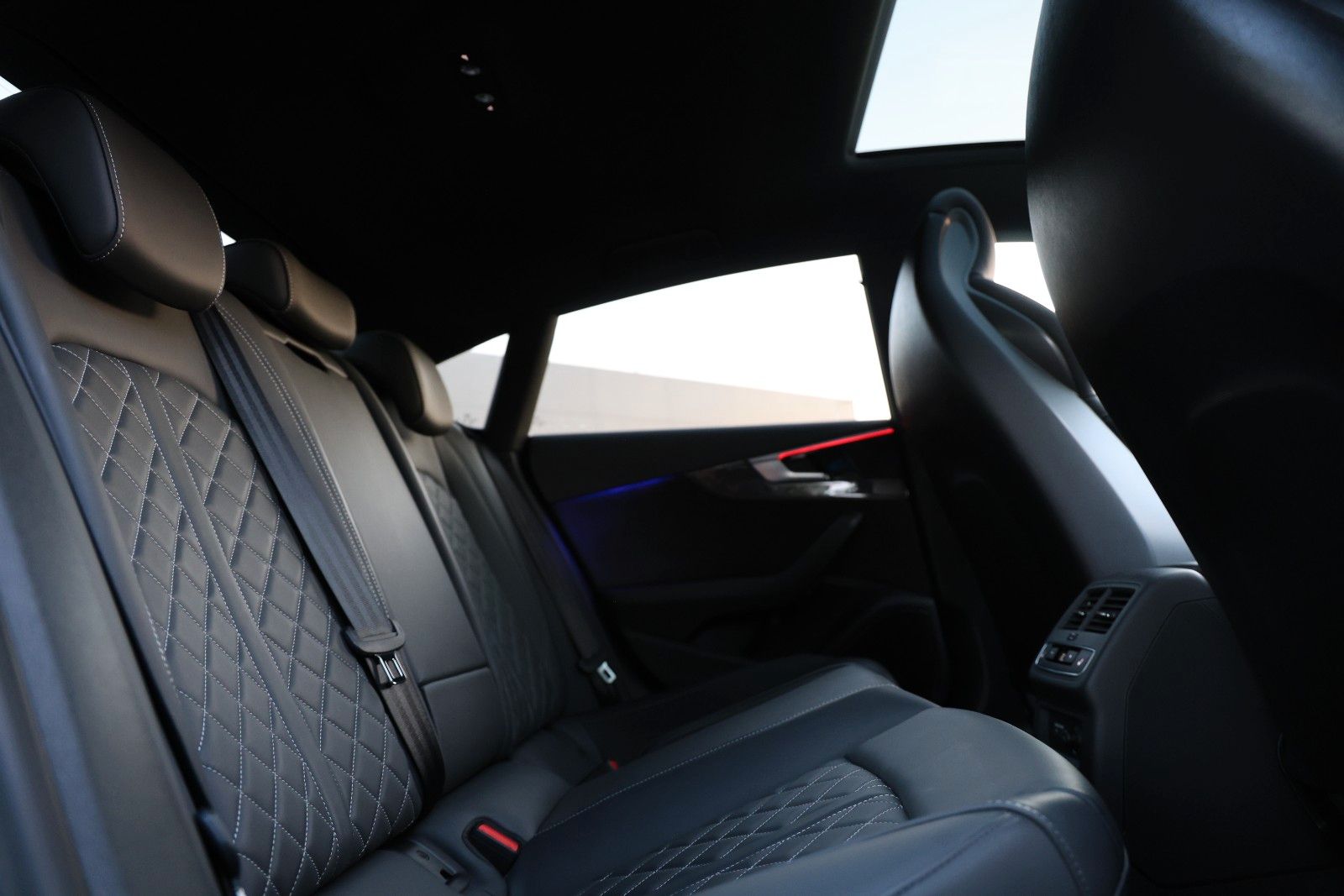 Audi S5 Sportback Turboblau Carbon B&O S-Sitze 20'' foto 24