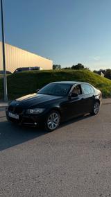 BMW 325d E90  TÜV neu  Vollausstattung - BMW 325 aus 2010: 325d
