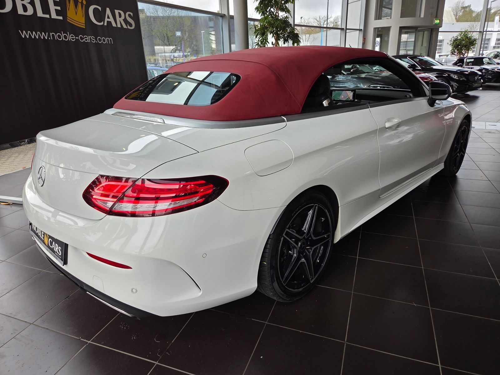 Fahrzeugabbildung Mercedes-Benz C 200 Cabrio AMG LINE NIGHT LED NAV RFK SHZ