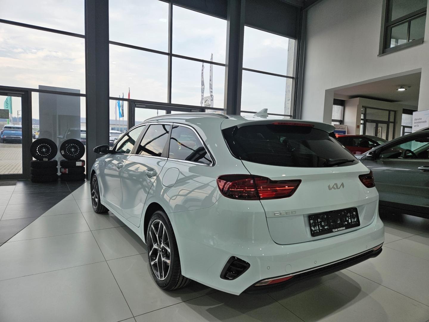 Kia Ceed_sw Ultimate Edition 1.0 T-GDI Navi