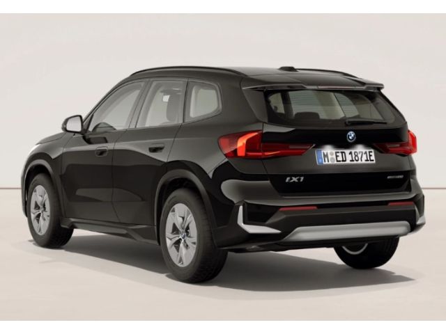 BMW iX1 - Bild 3